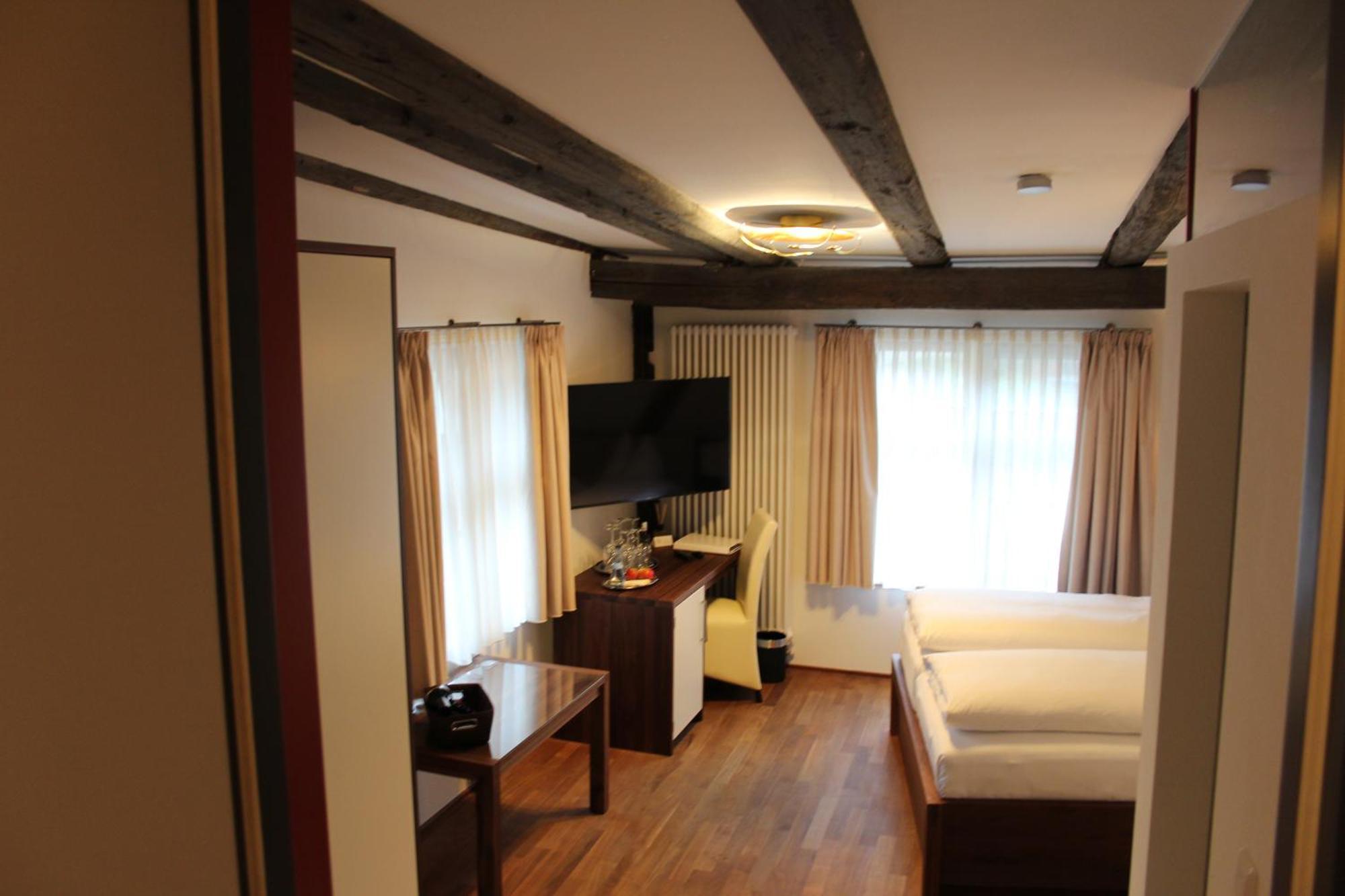 Hotel Schmales Haus Ульм Екстер'єр фото