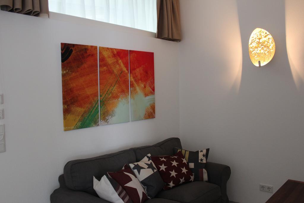 Hotel Schmales Haus Ульм Екстер'єр фото