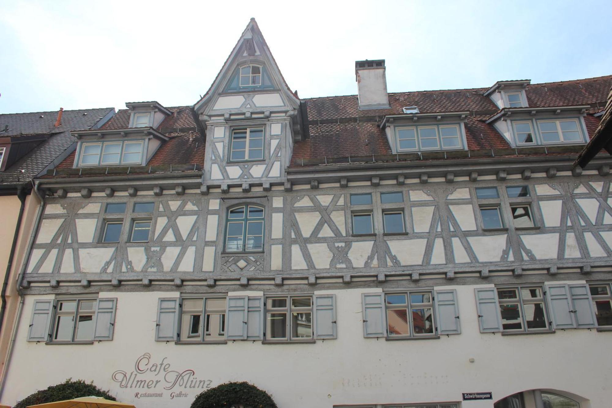 Hotel Schmales Haus Ульм Екстер'єр фото