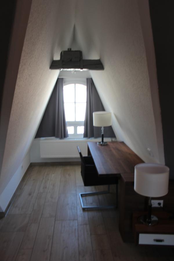 Hotel Schmales Haus Ульм Екстер'єр фото